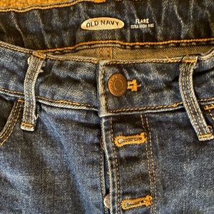 Women’s Old Navy Extra High Rise Jeans Flare Size 10 Petite